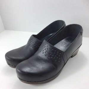 Dansko MAVIS Studded Professional Clog 39/8.5